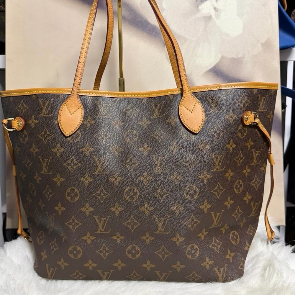 Louis Vuitton neverful MM Brown Monogram Tote with Tan Handles VGUC
